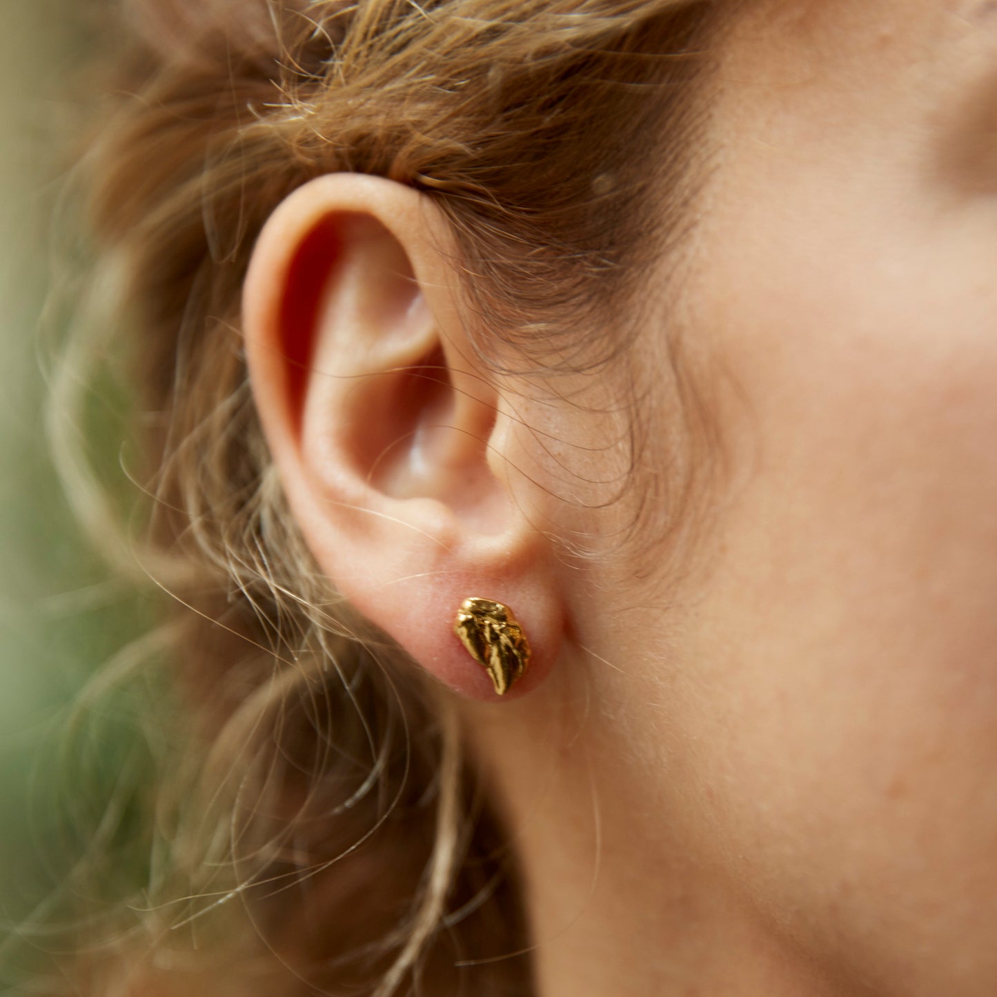 earrings pollicipes