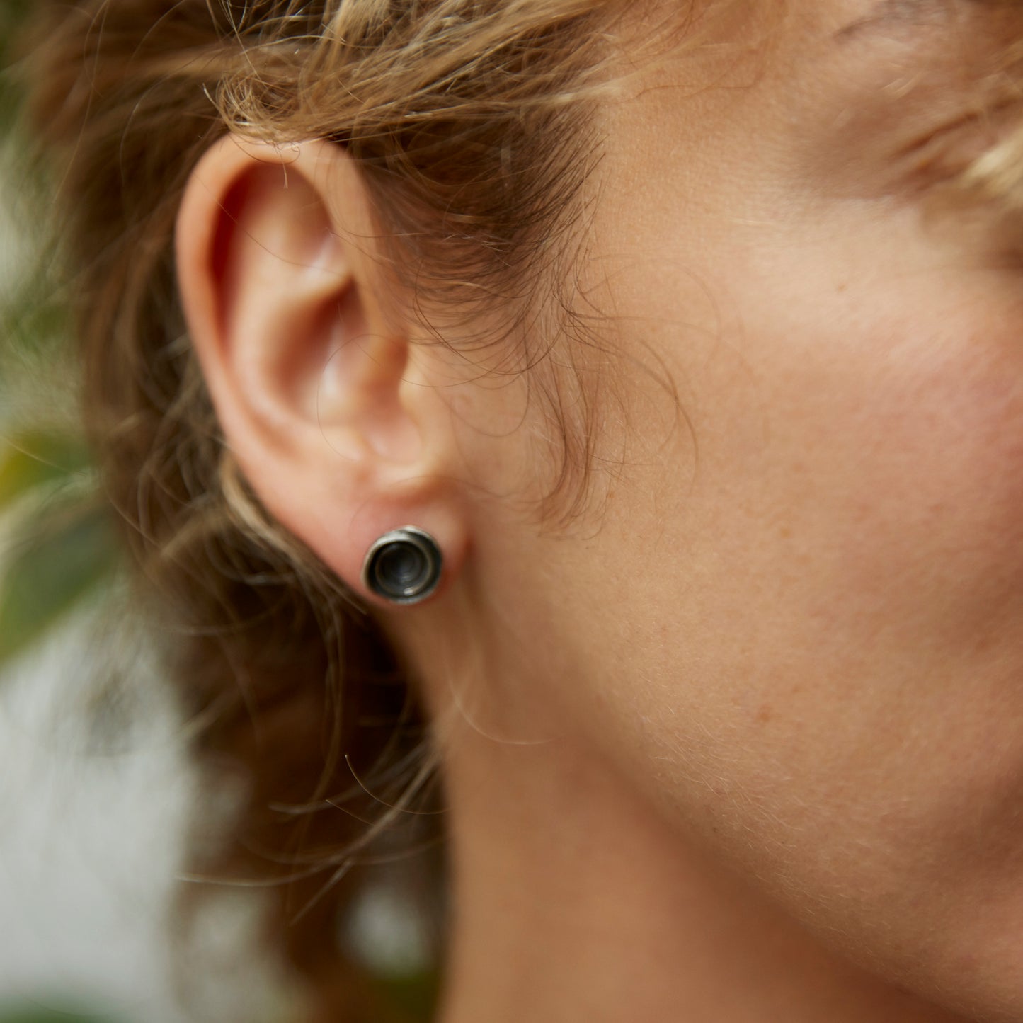 earrings snail fragment