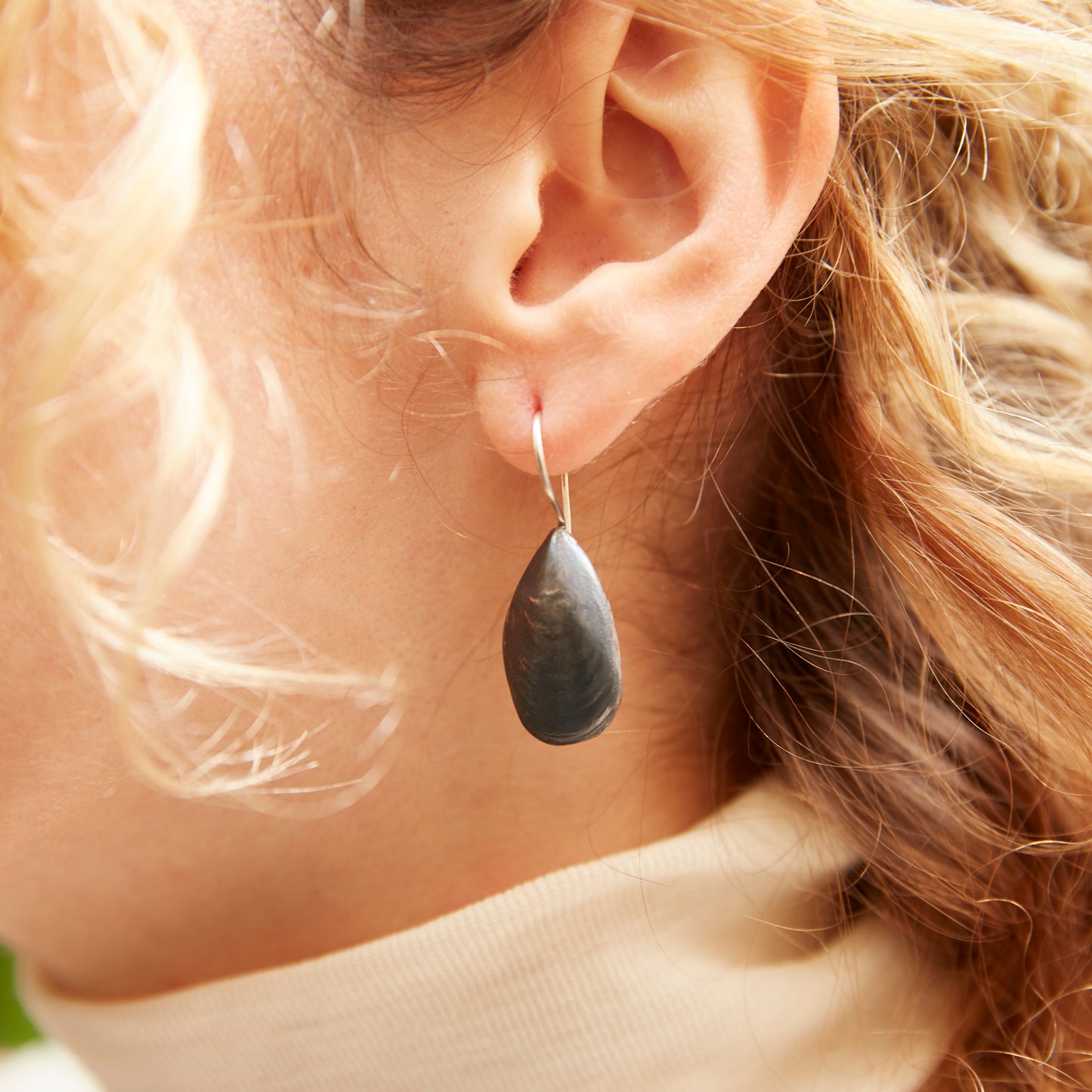 earrings macro mytilus edulis