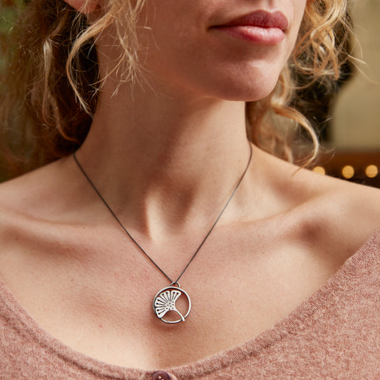 necklace ginkgo biloba
