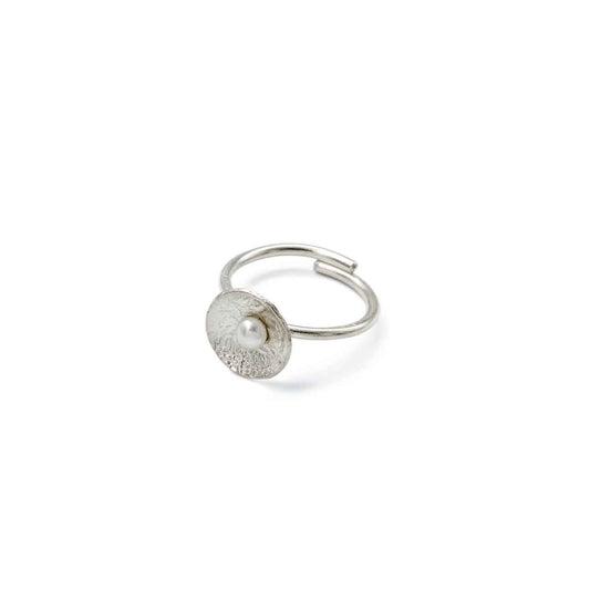 ring micro nymphaea with pearl
