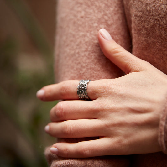 ring sea urchin fragments