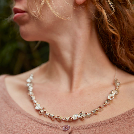 necklace thoracica